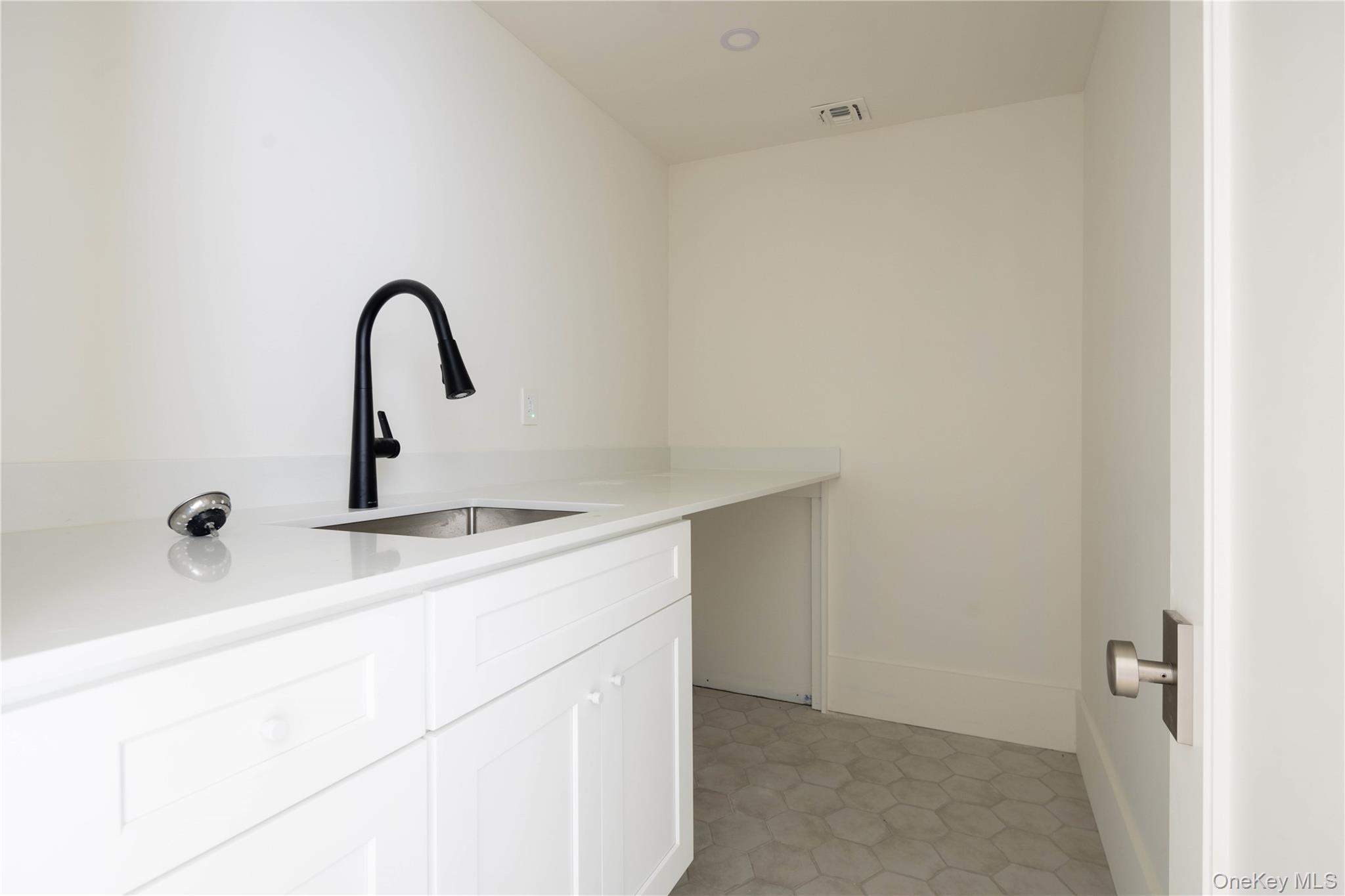 205 Kats Court – For Sale photo 21