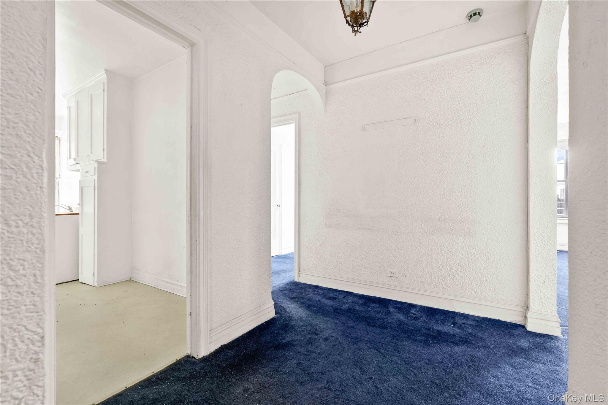 109-14 Ascan Avenue, Unit 5A photo 11