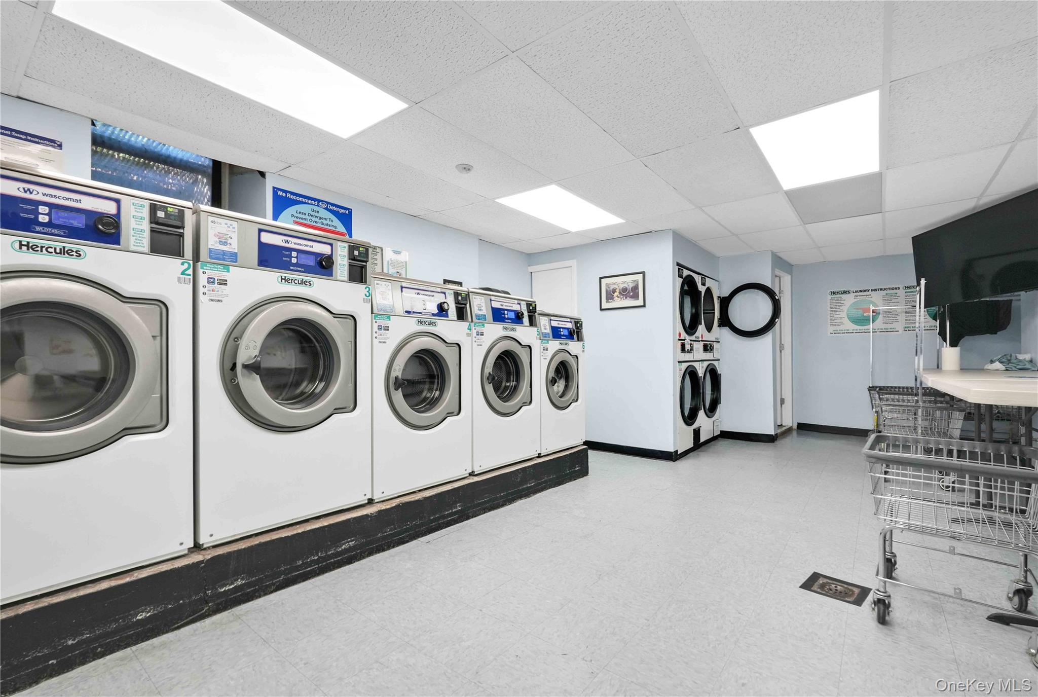 109-14 Ascan Avenue, Unit 5A photo 29