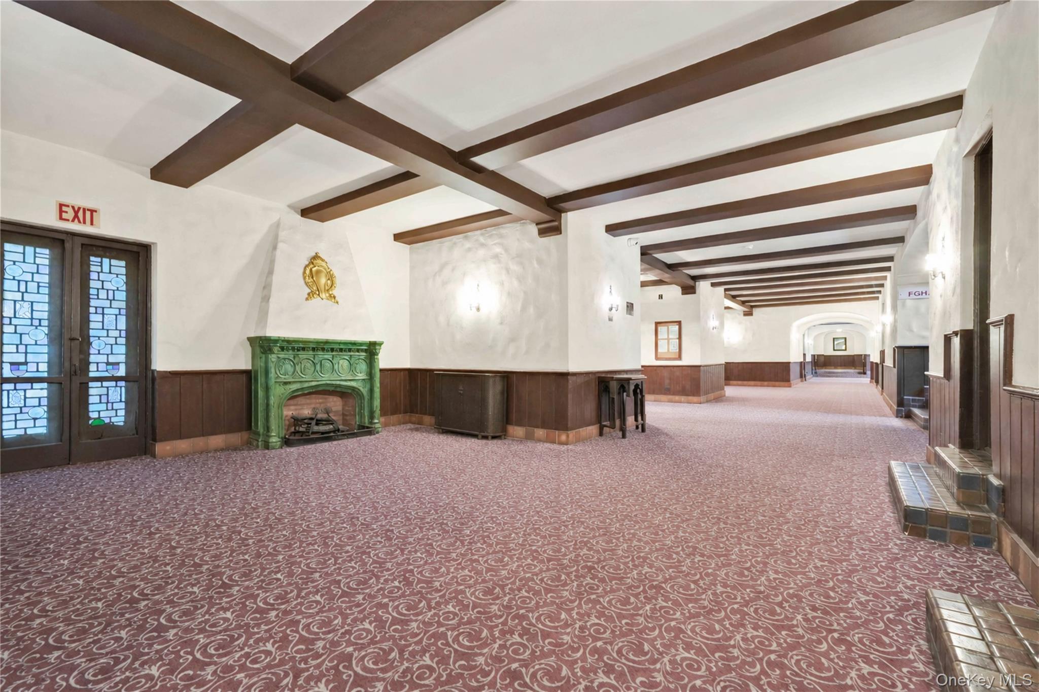 109-14 Ascan Avenue, Unit 5A photo 27