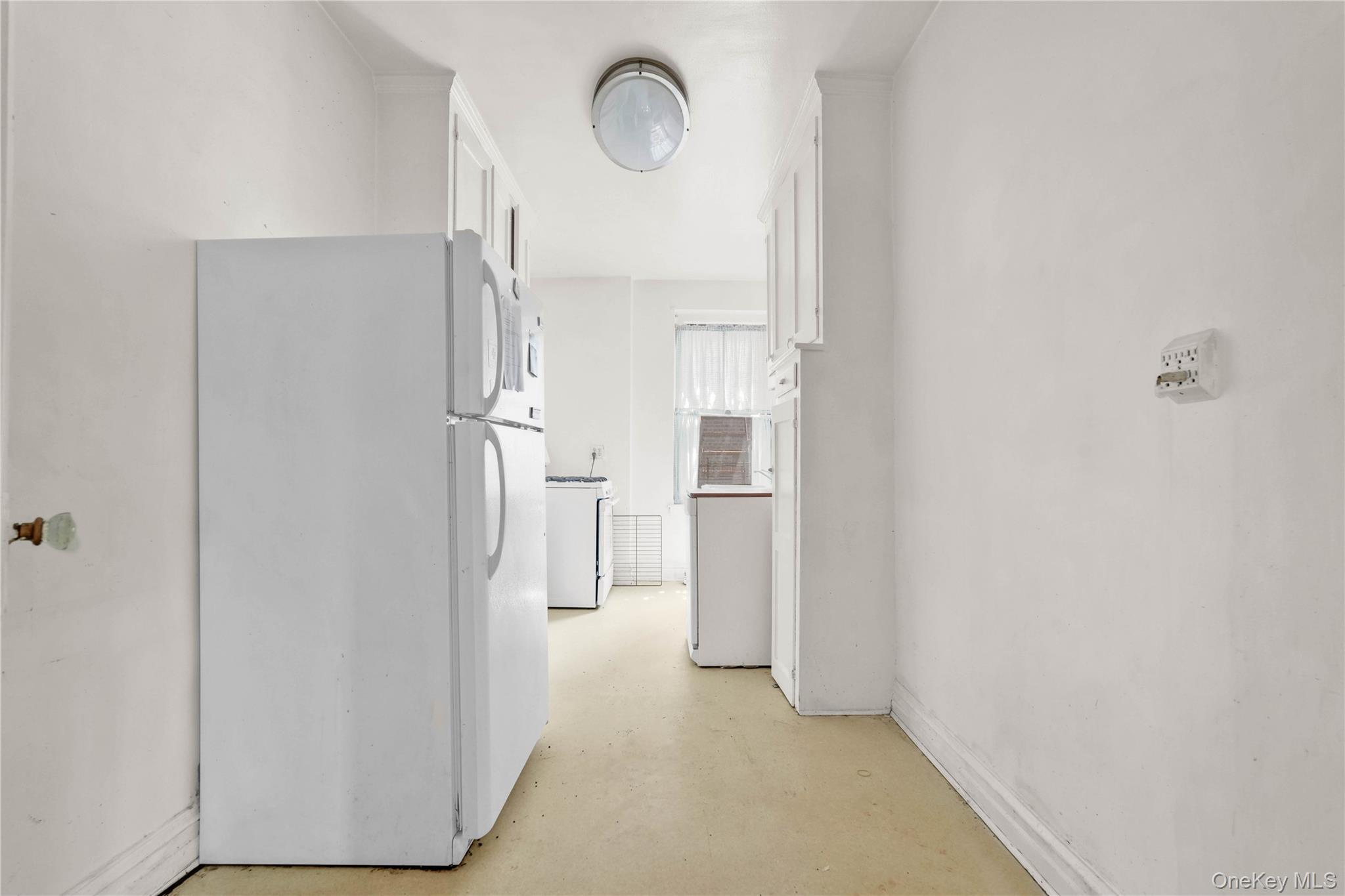 109-14 Ascan Avenue, Unit 5A photo 13