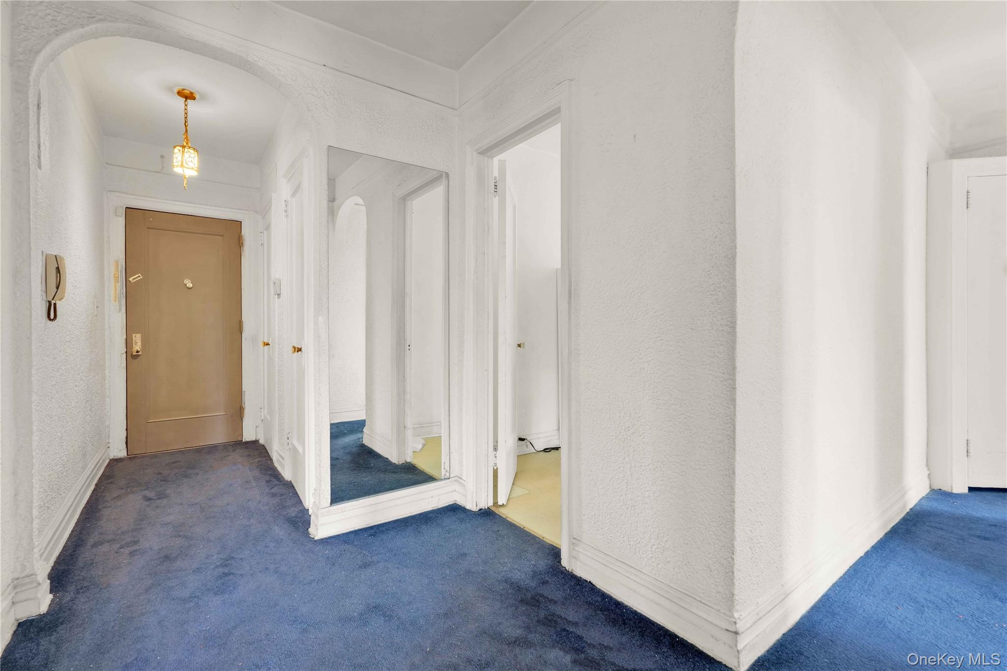 109-14 Ascan Avenue, Unit 5A photo 5