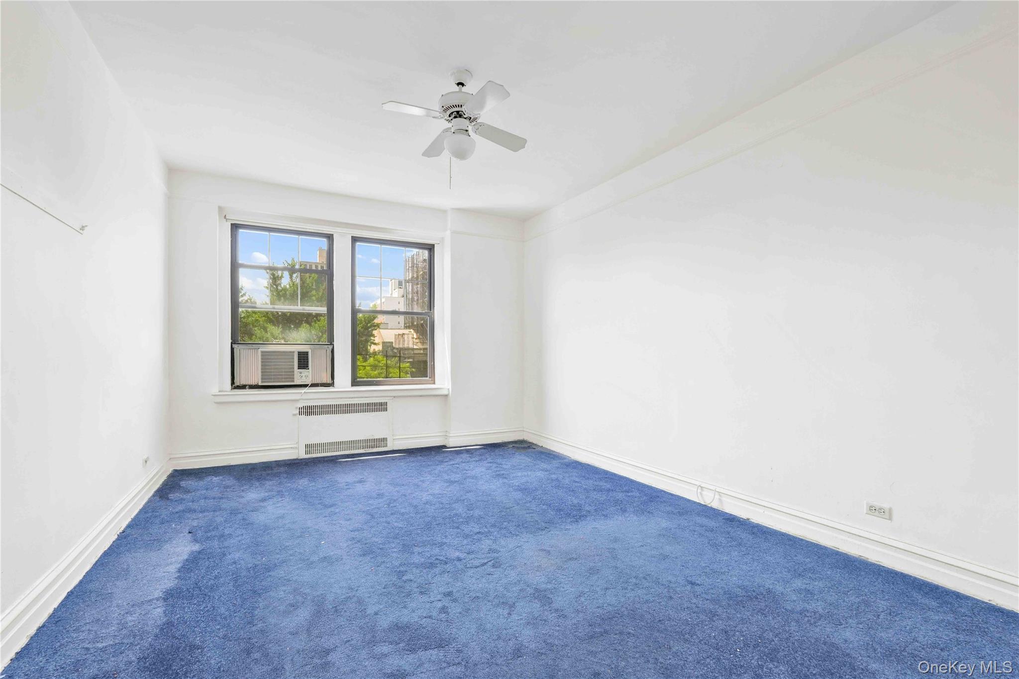 109-14 Ascan Avenue, Unit 5A photo 21