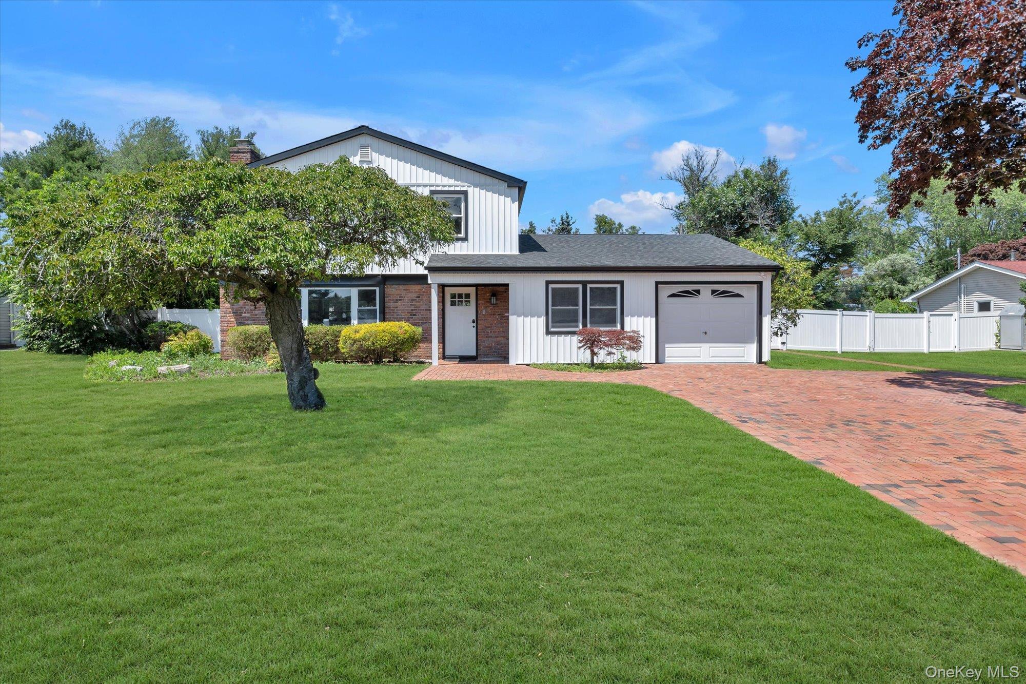 26 Malvern Lane – For Sale photo 2