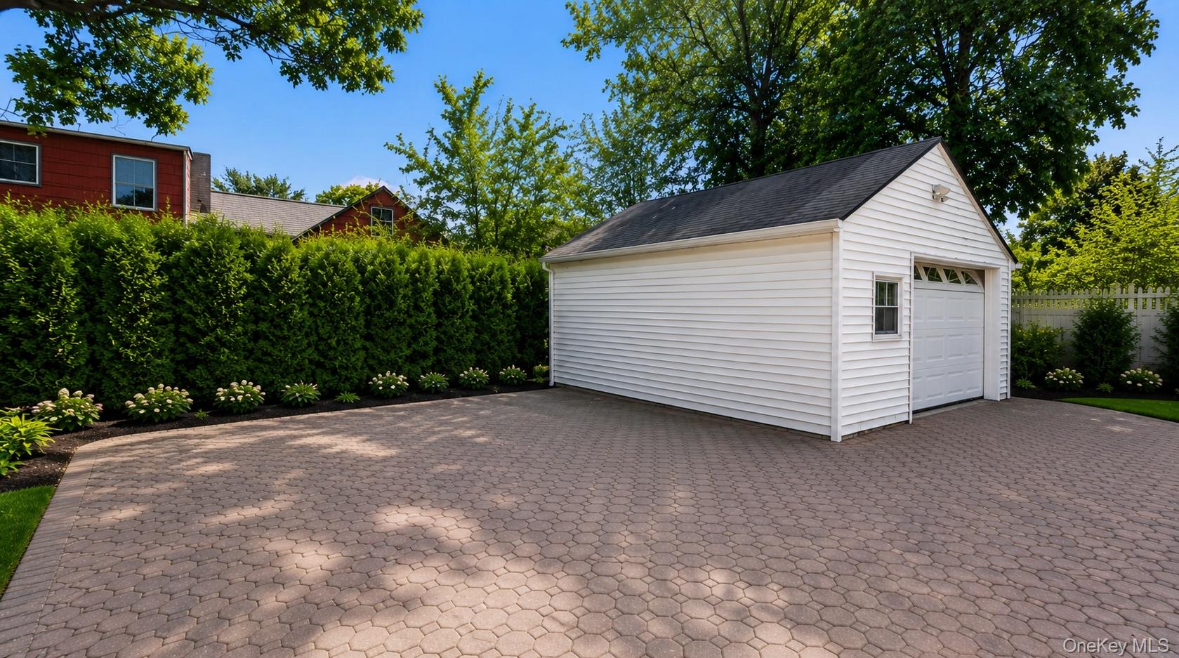 136 Elm Street – For Sale photo 26