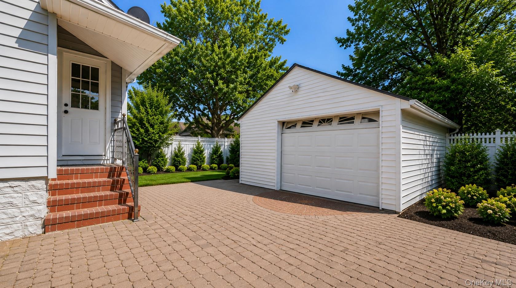136 Elm Street – For Sale photo 27