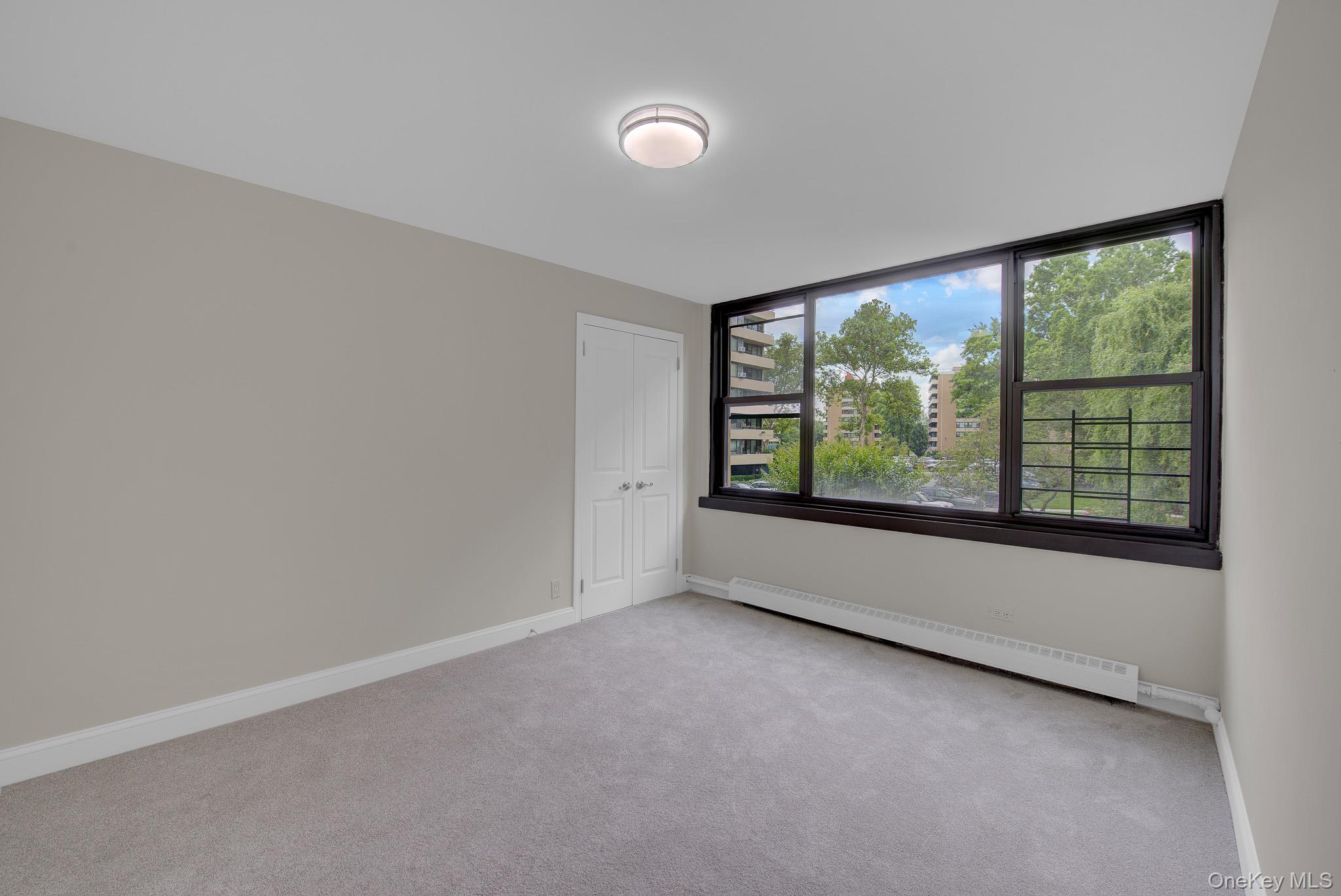 166-10 Powells Cove Boulevard, Unit 2C photo 16