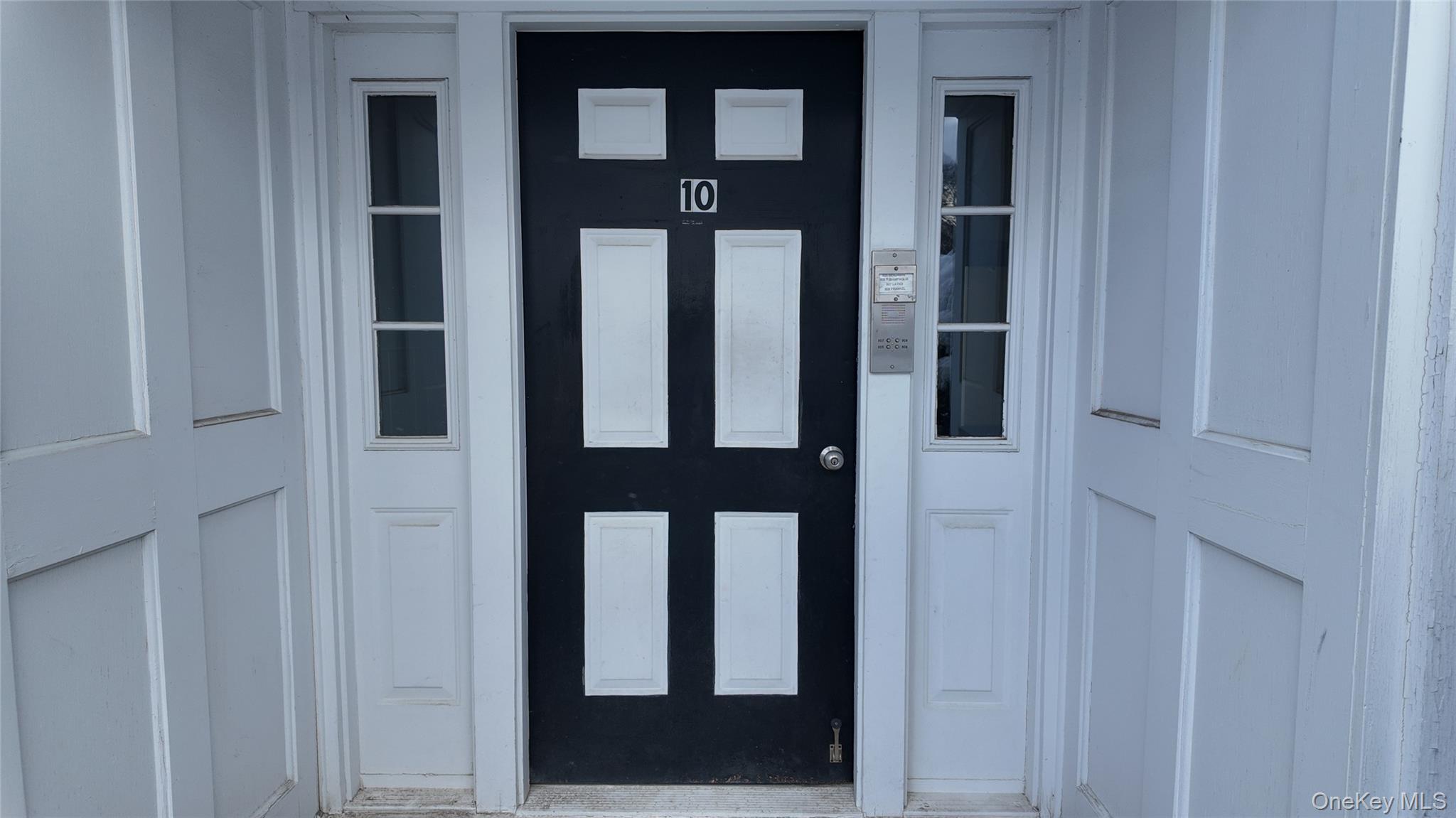 10 Lenox Court Court, Unit #807