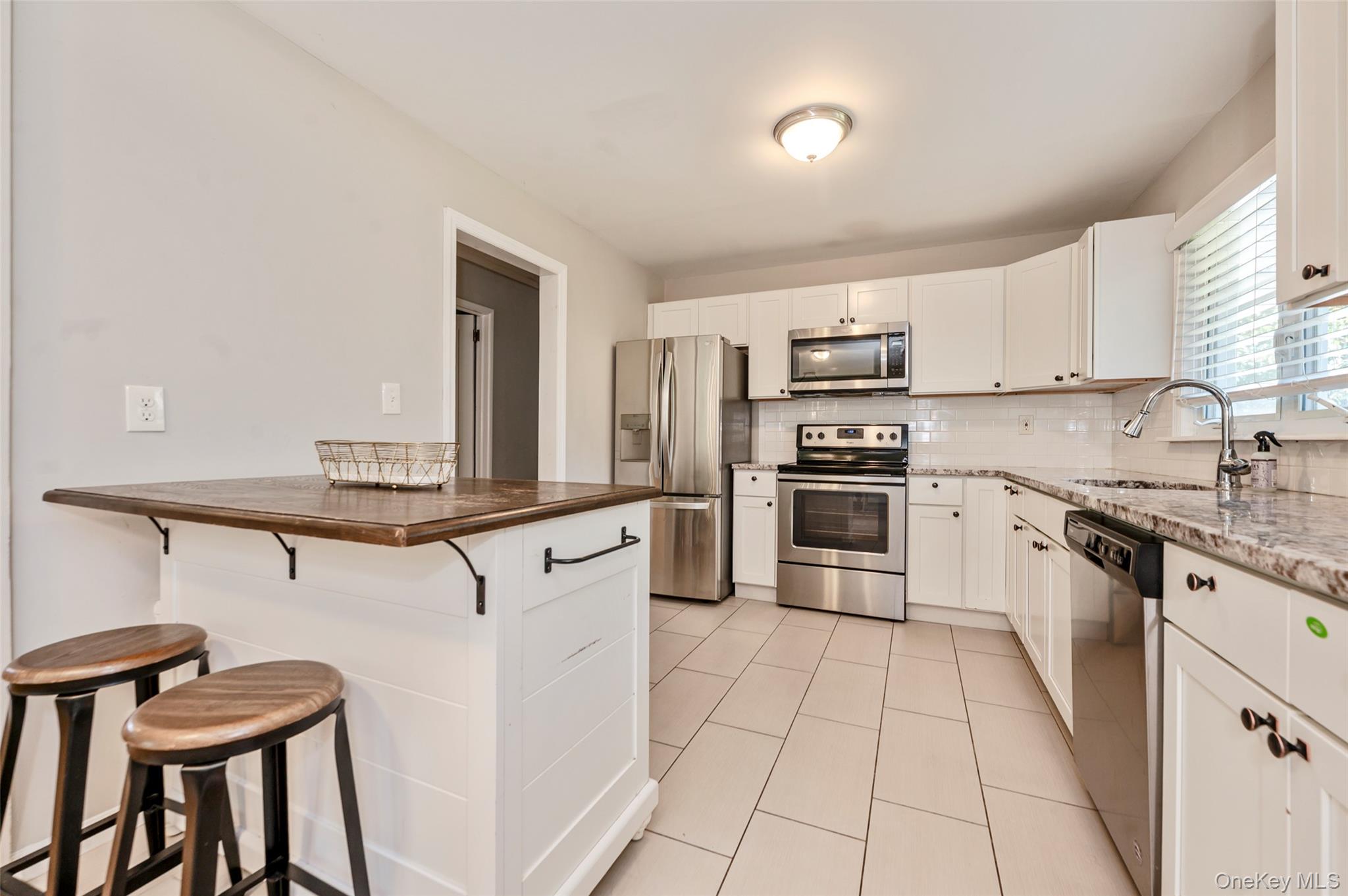 3251 Neptune Avenue – For Sale photo 9