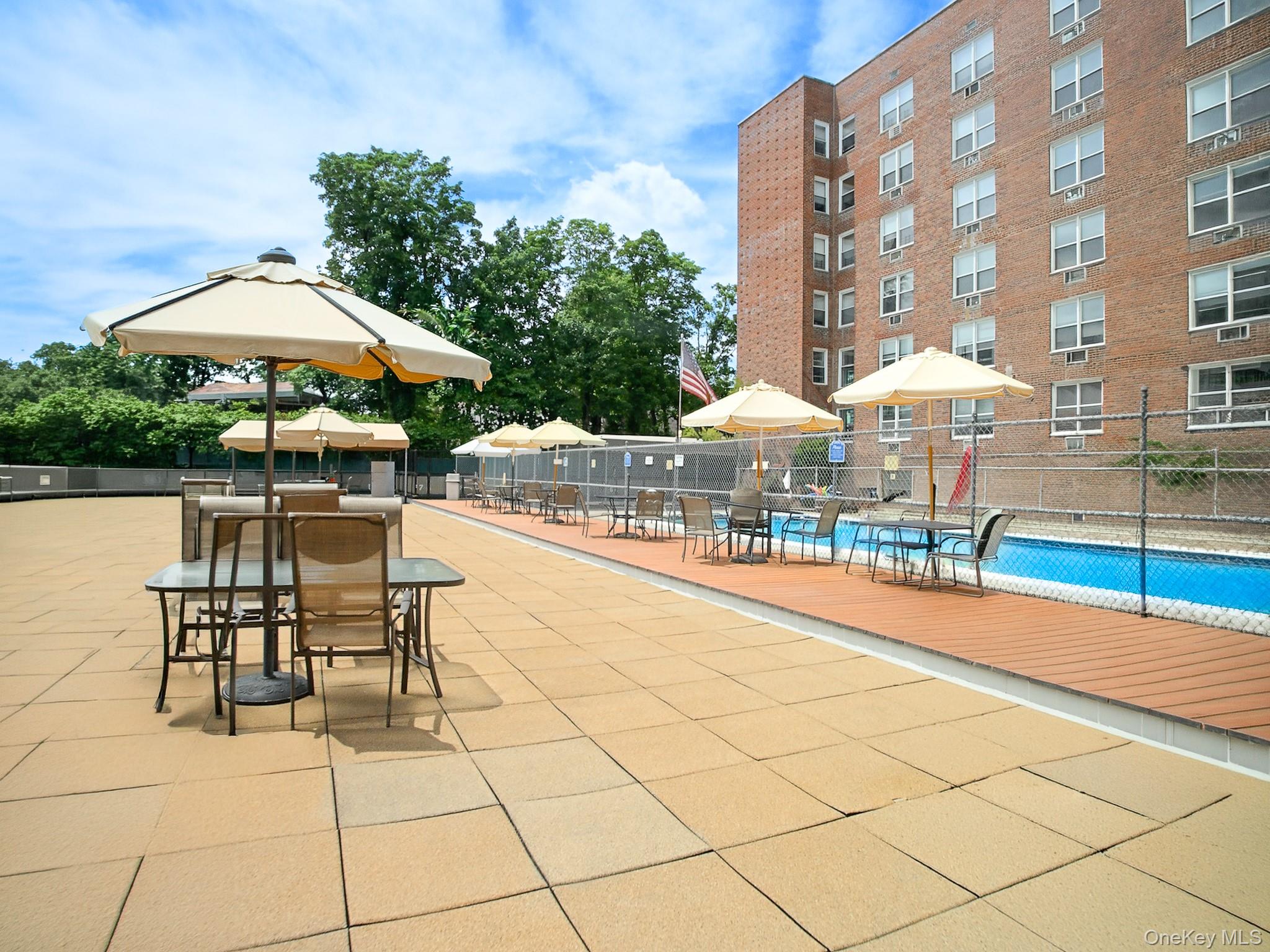 54-40 Little Neck Parkway, Unit #4F photo 13