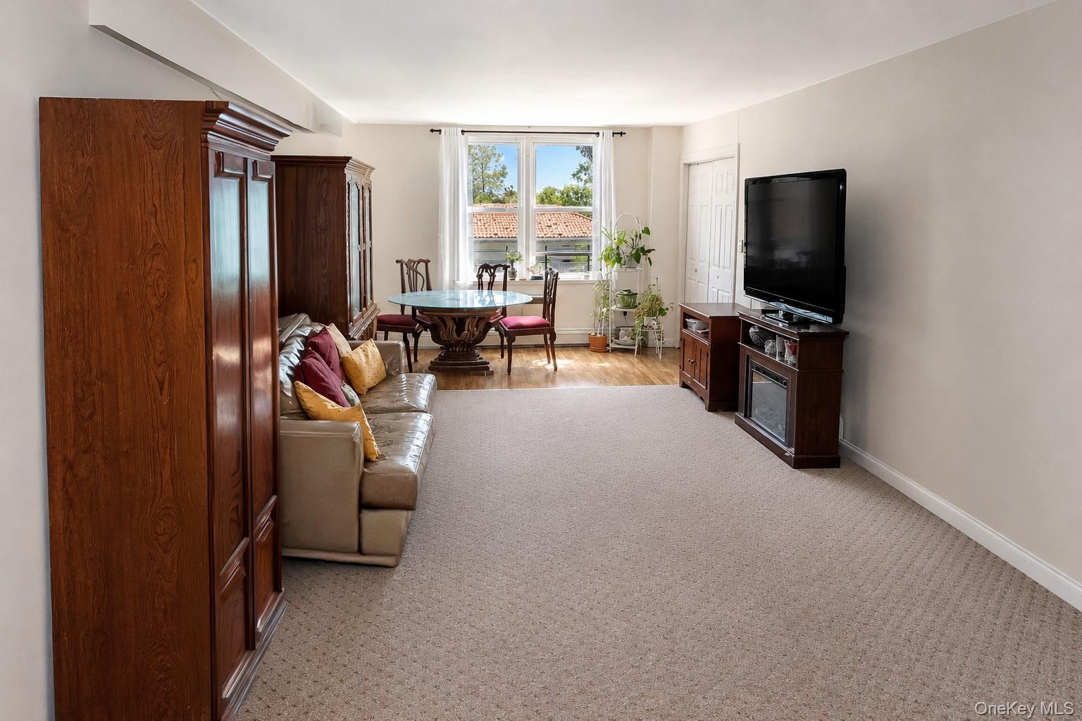 54-40 Little Neck Parkway, Unit #4F photo 6