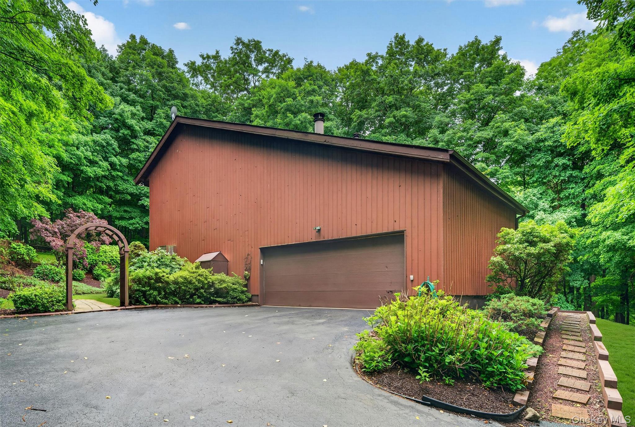 1 Tenny Lane – For Sale photo 5