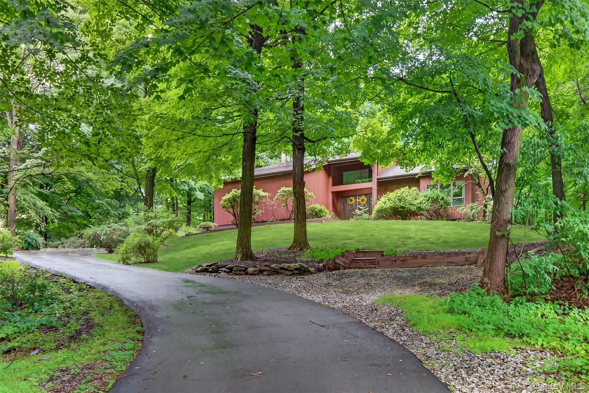 1 Tenny Lane – For Sale photo 2