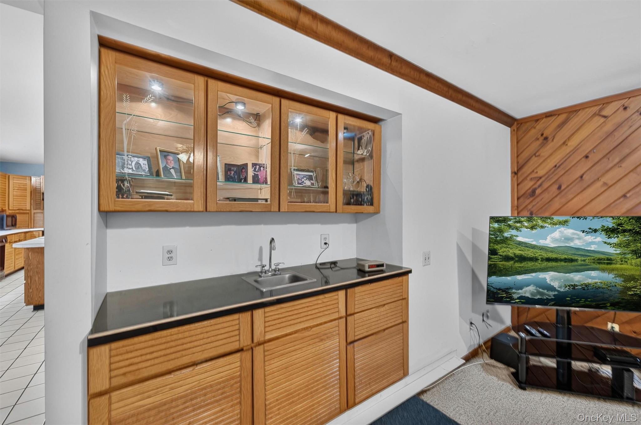 1 Tenny Lane – For Sale photo 10