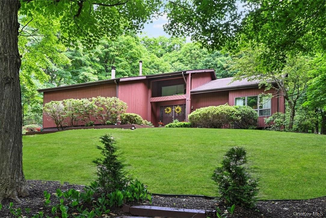 1 Tenny Lane – For Sale photo 3