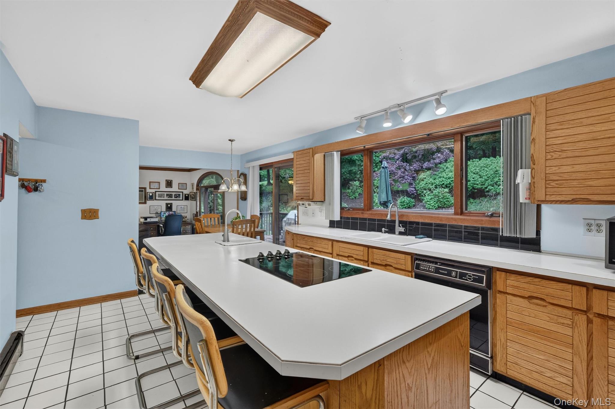 1 Tenny Lane – For Sale photo 14
