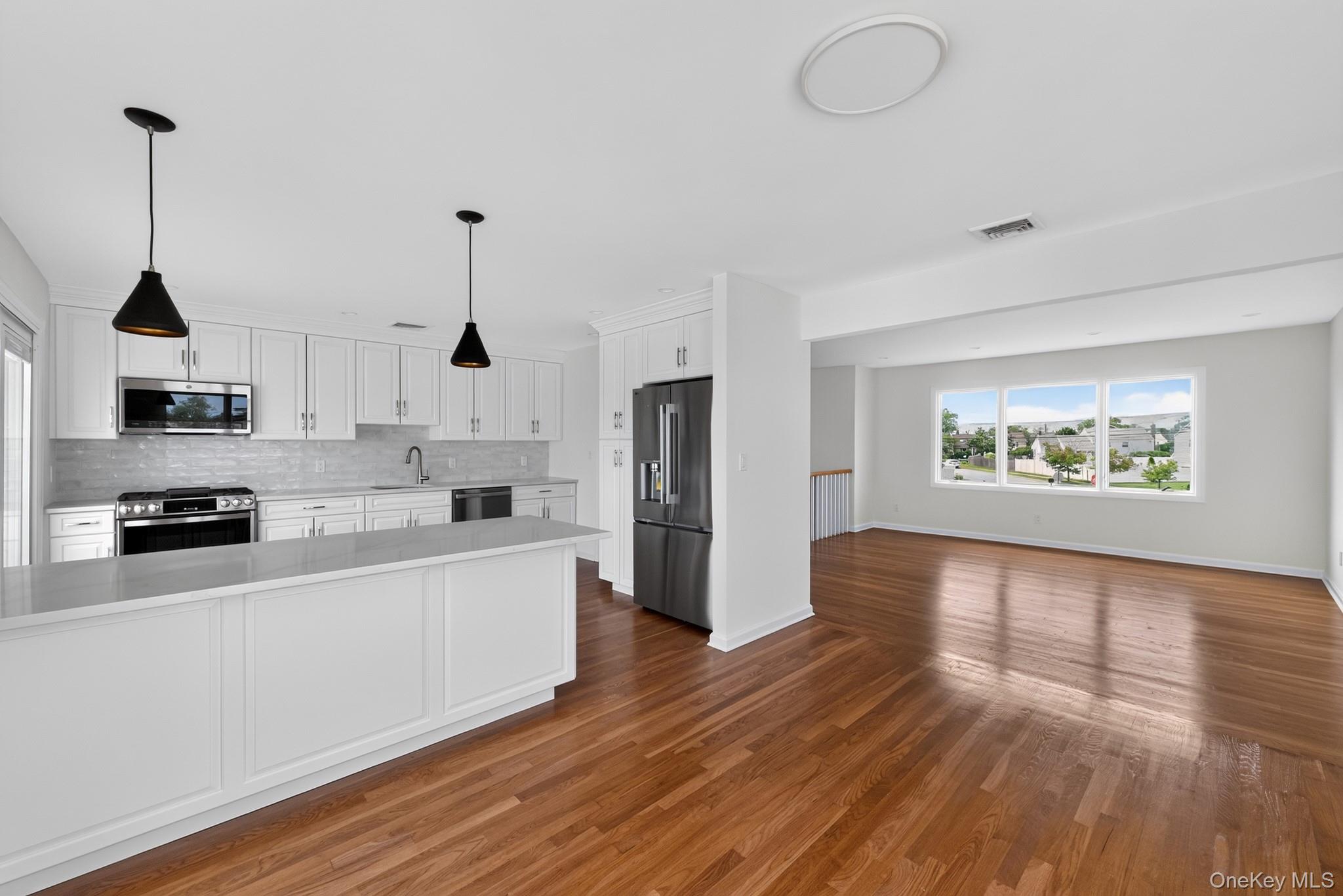 89 Ocean Avenue, Unit A photo 4
