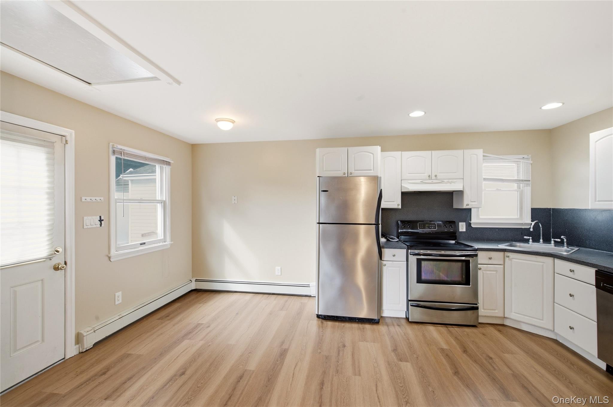 34 MARKWOOD Lane – For Rent photo 18