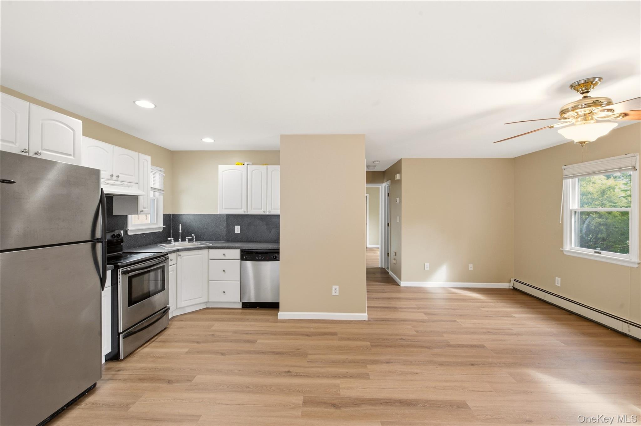 34 MARKWOOD Lane – For Rent photo 16