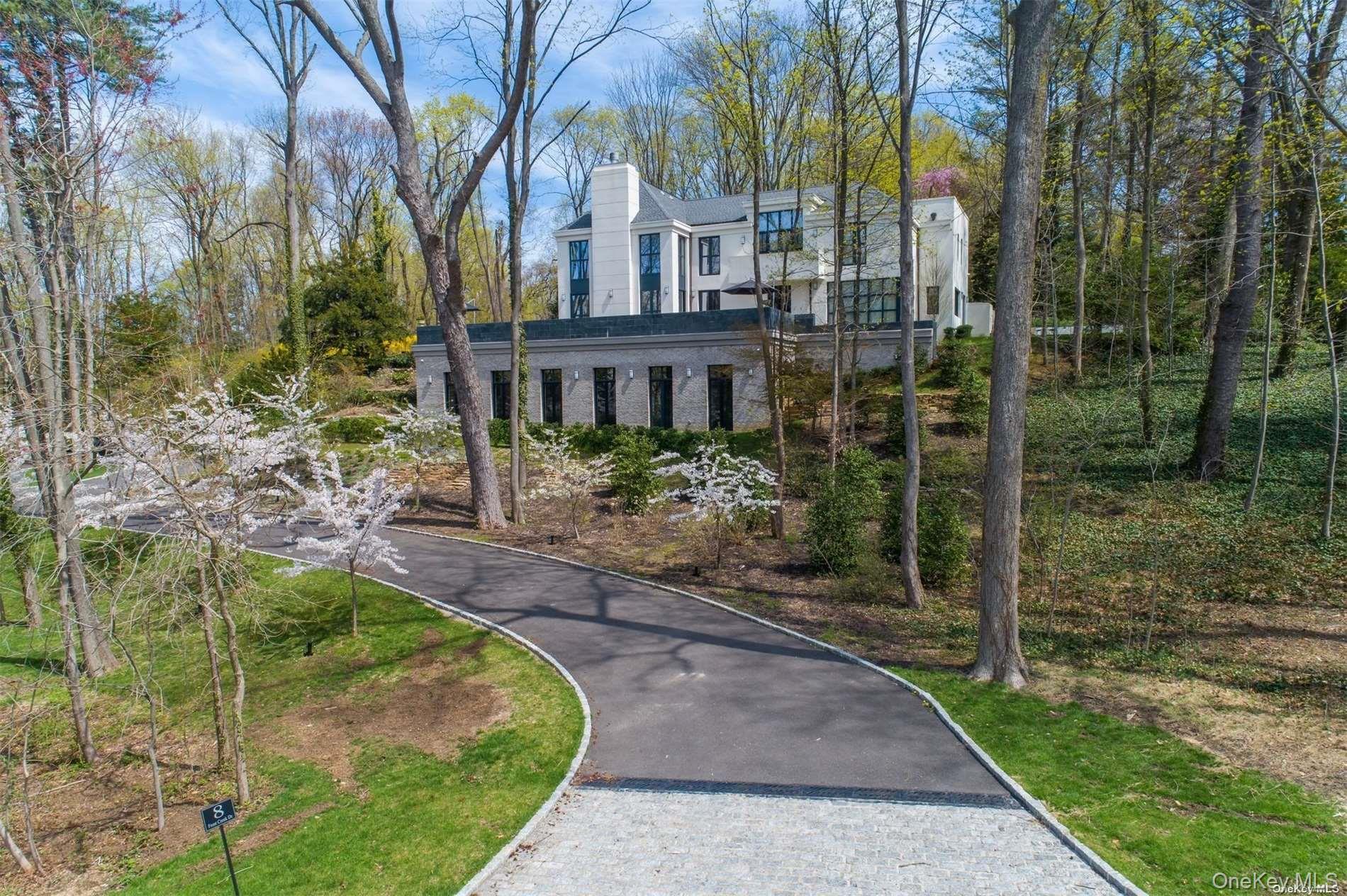 9 Winding Way – For Rent