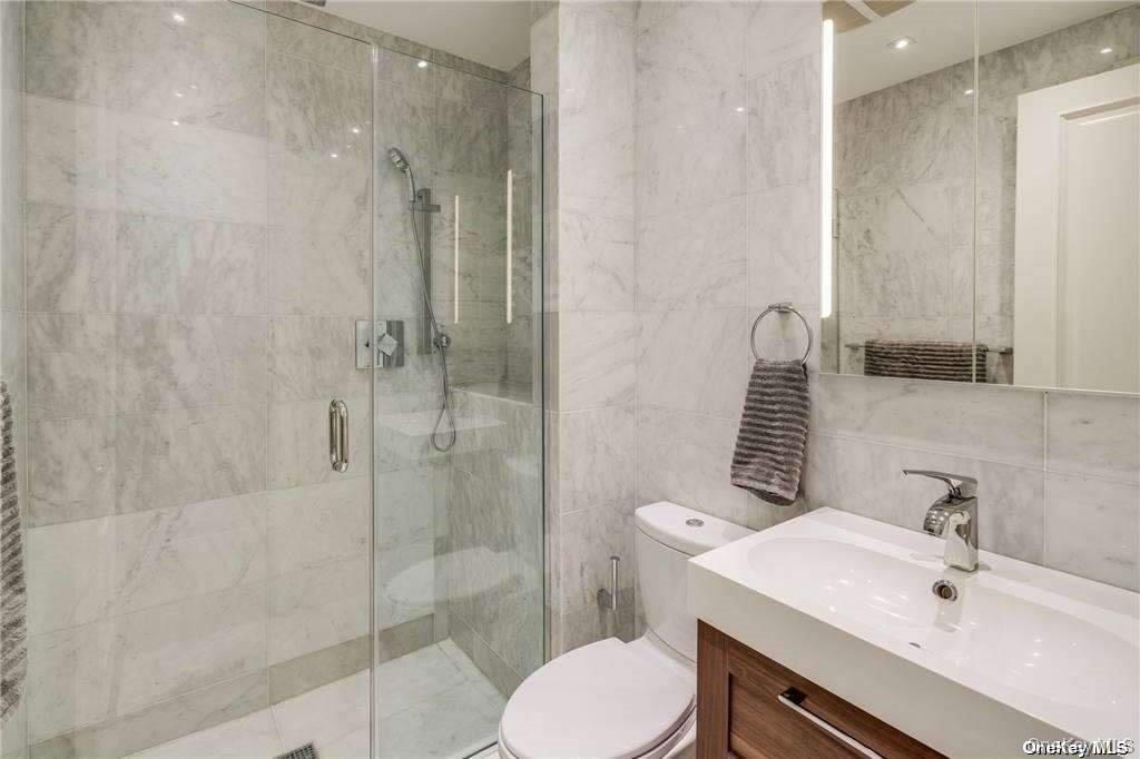 8 Frost Creek Dr – For Sale photo 24