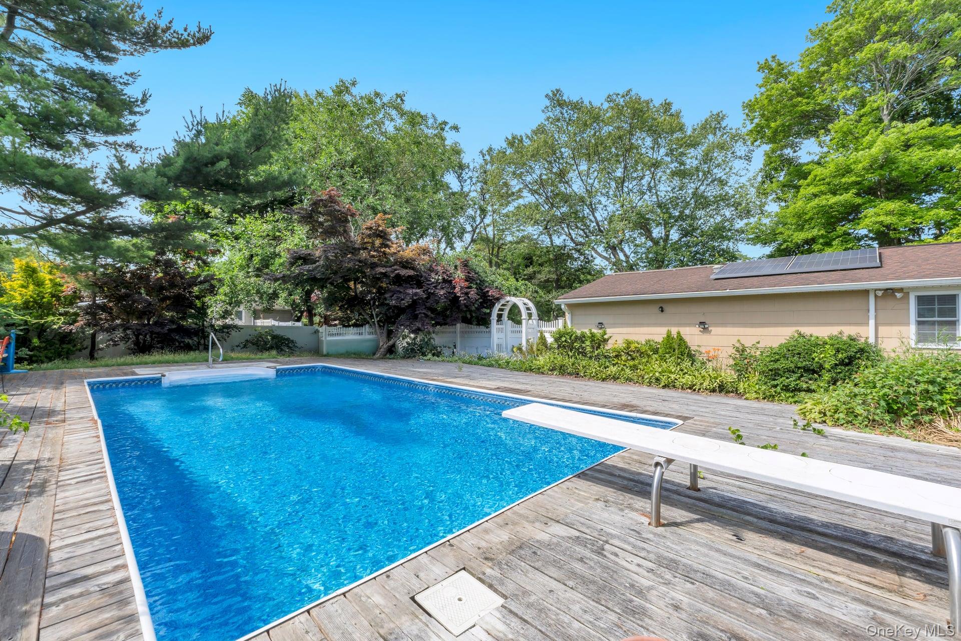 55 Riverview Court – For Sale photo 11