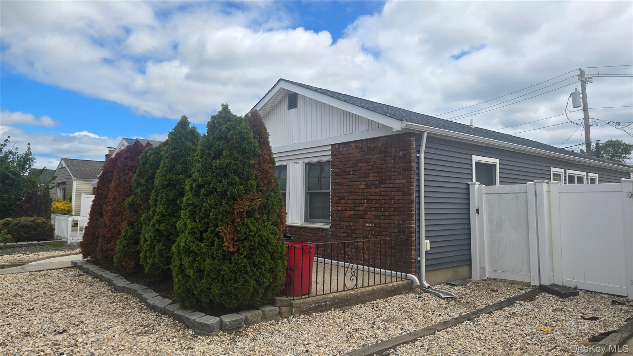 728 E Park Avenue – For Sale