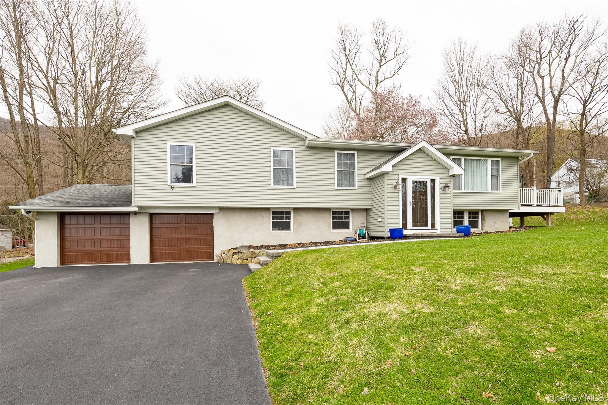 8 Willow Road – For Sale