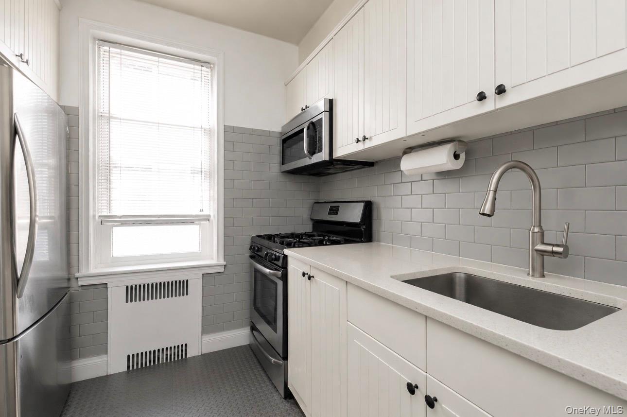 114-20 Queens Boulevard, Unit E9 photo 12