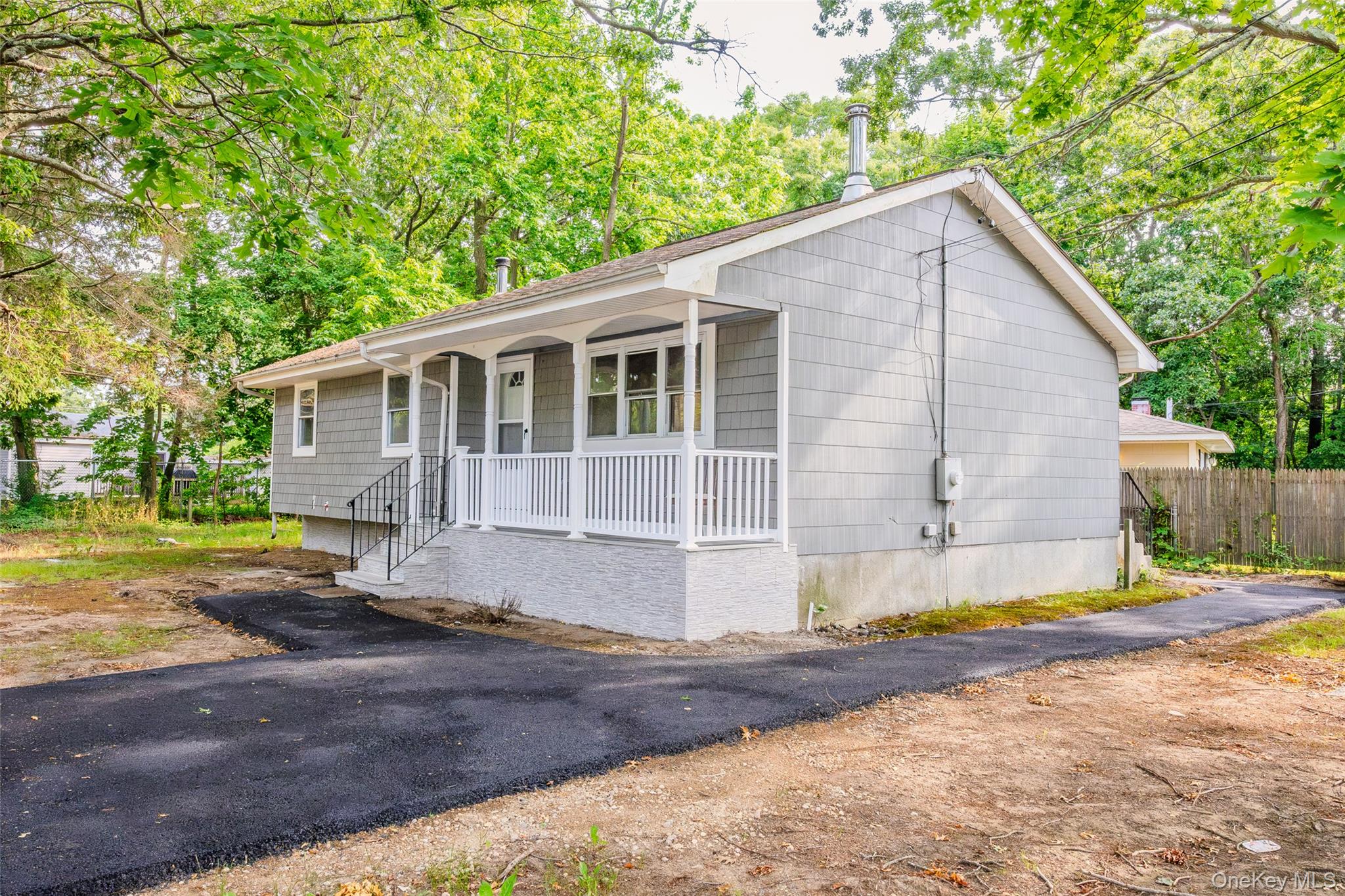 84 Flower Road – For Sale photo 10