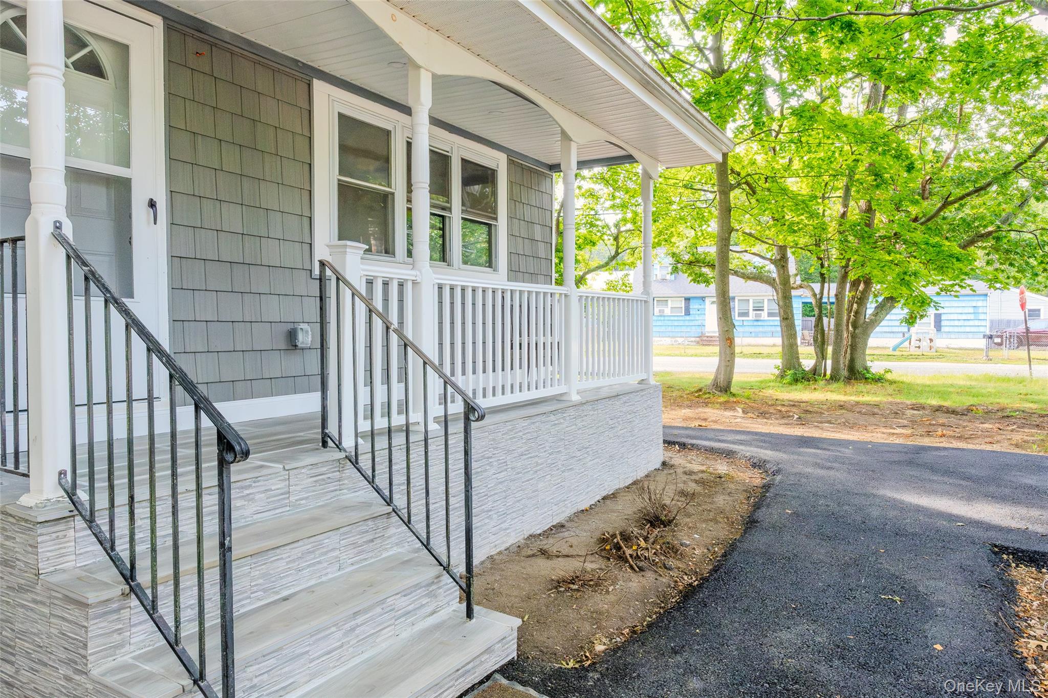84 Flower Road – For Sale photo 5