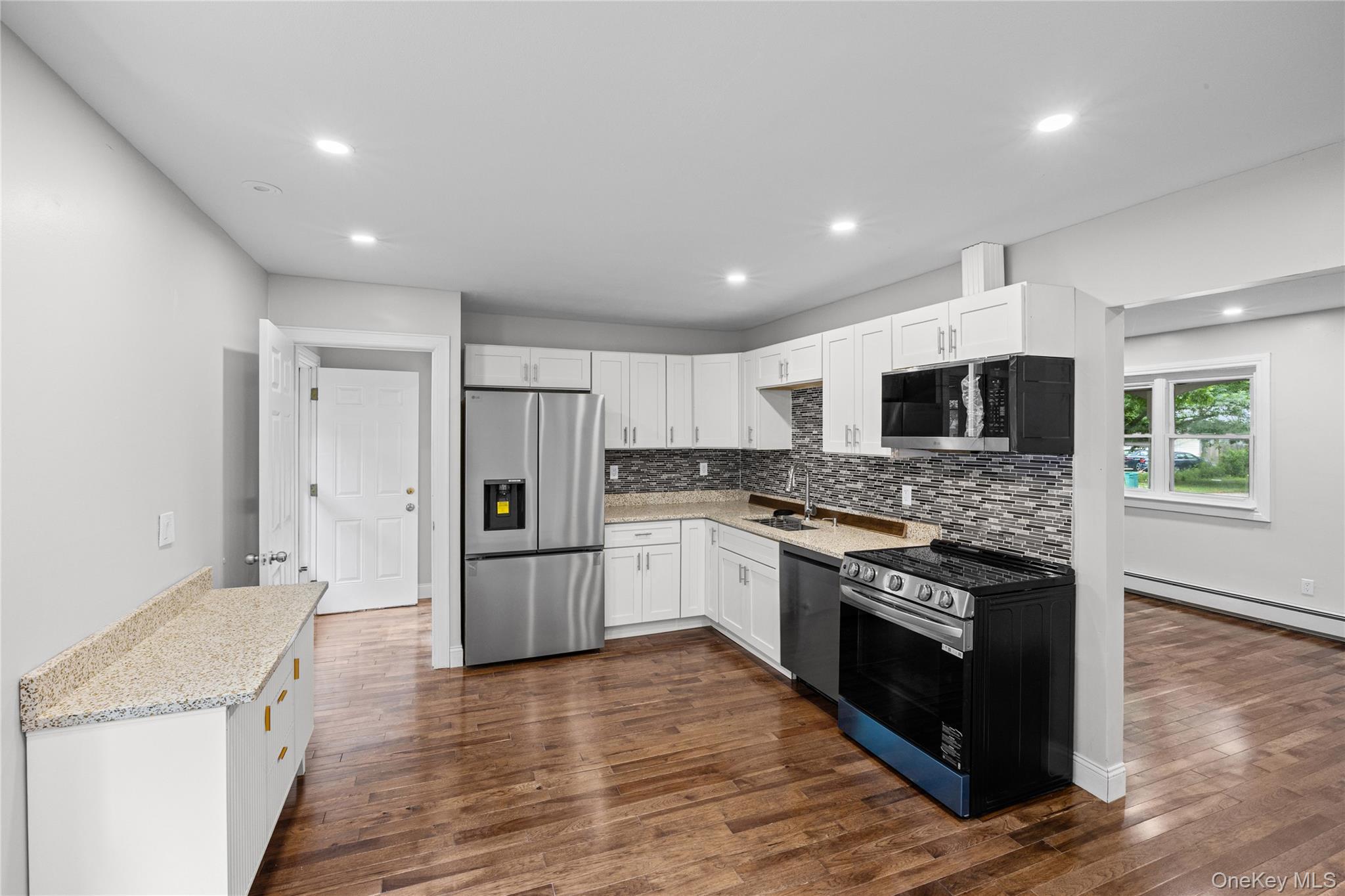 84 Flower Road – For Sale photo 33