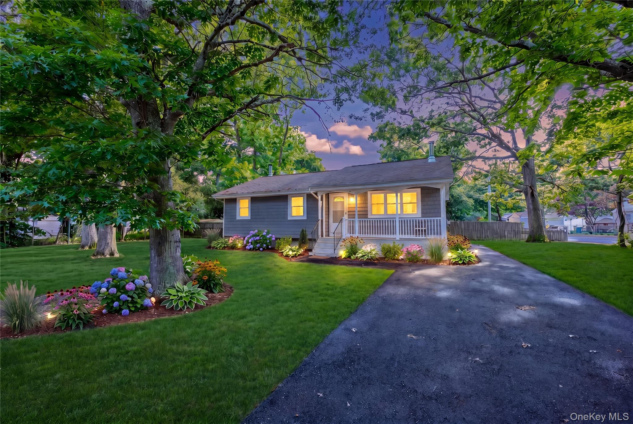 84 Flower Road – For Sale photo 3