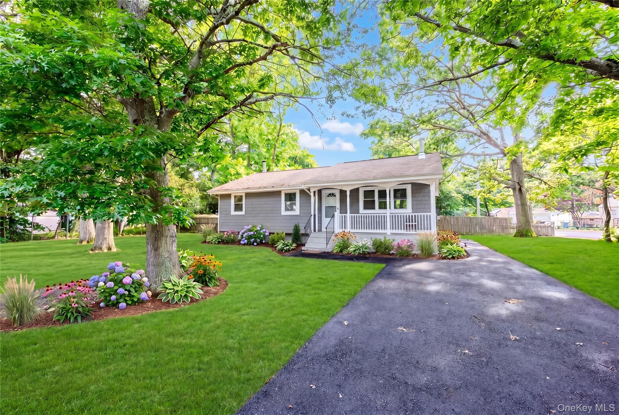 84 Flower Road – For Sale photo 2
