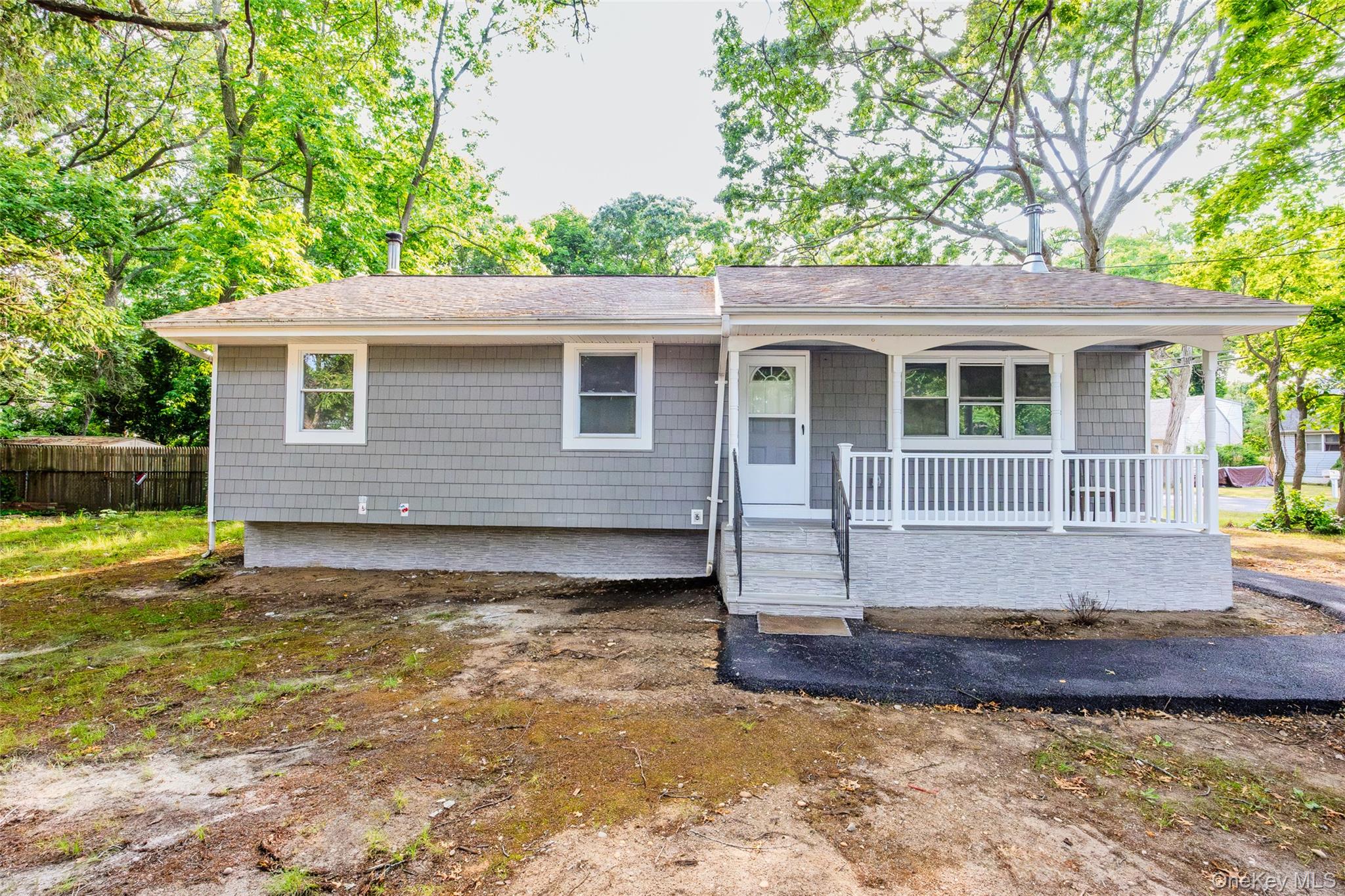 84 Flower Road – For Sale photo 4