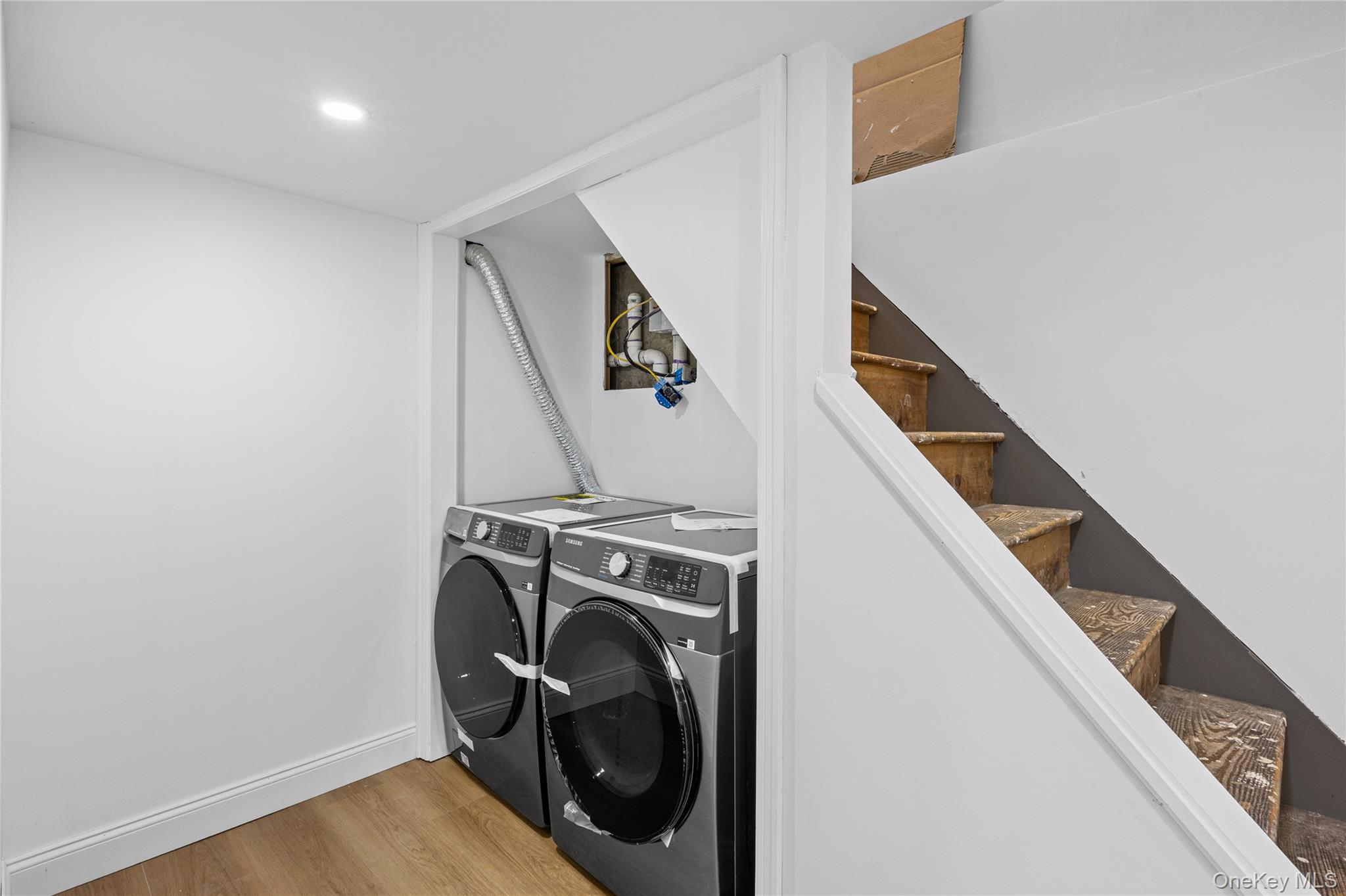 84 Flower Road – For Sale photo 44