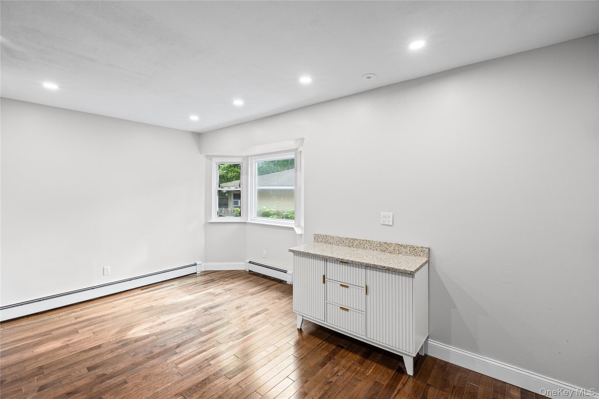 84 Flower Road – For Sale photo 38