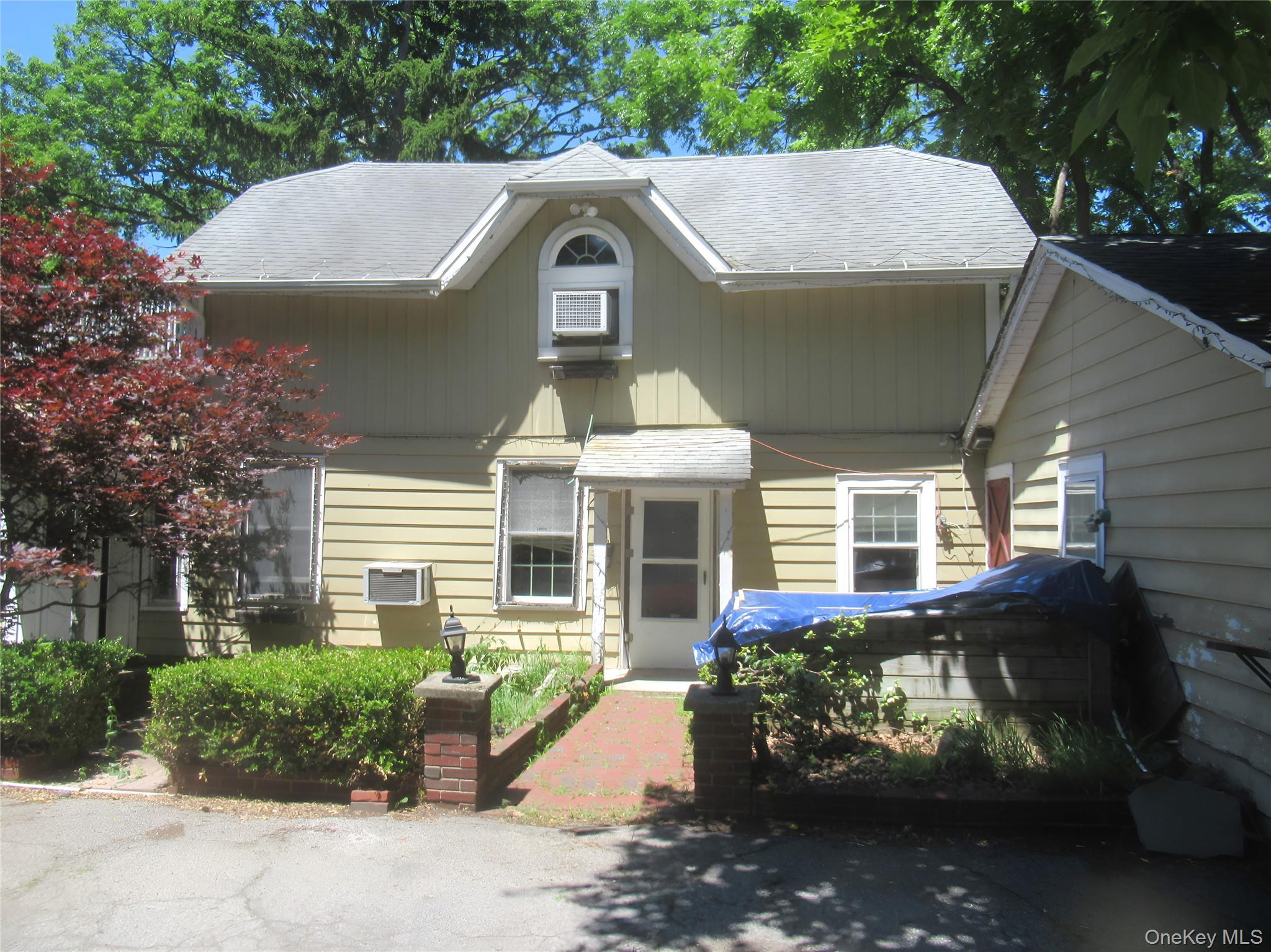 2 Academy Avenue – For Sale
