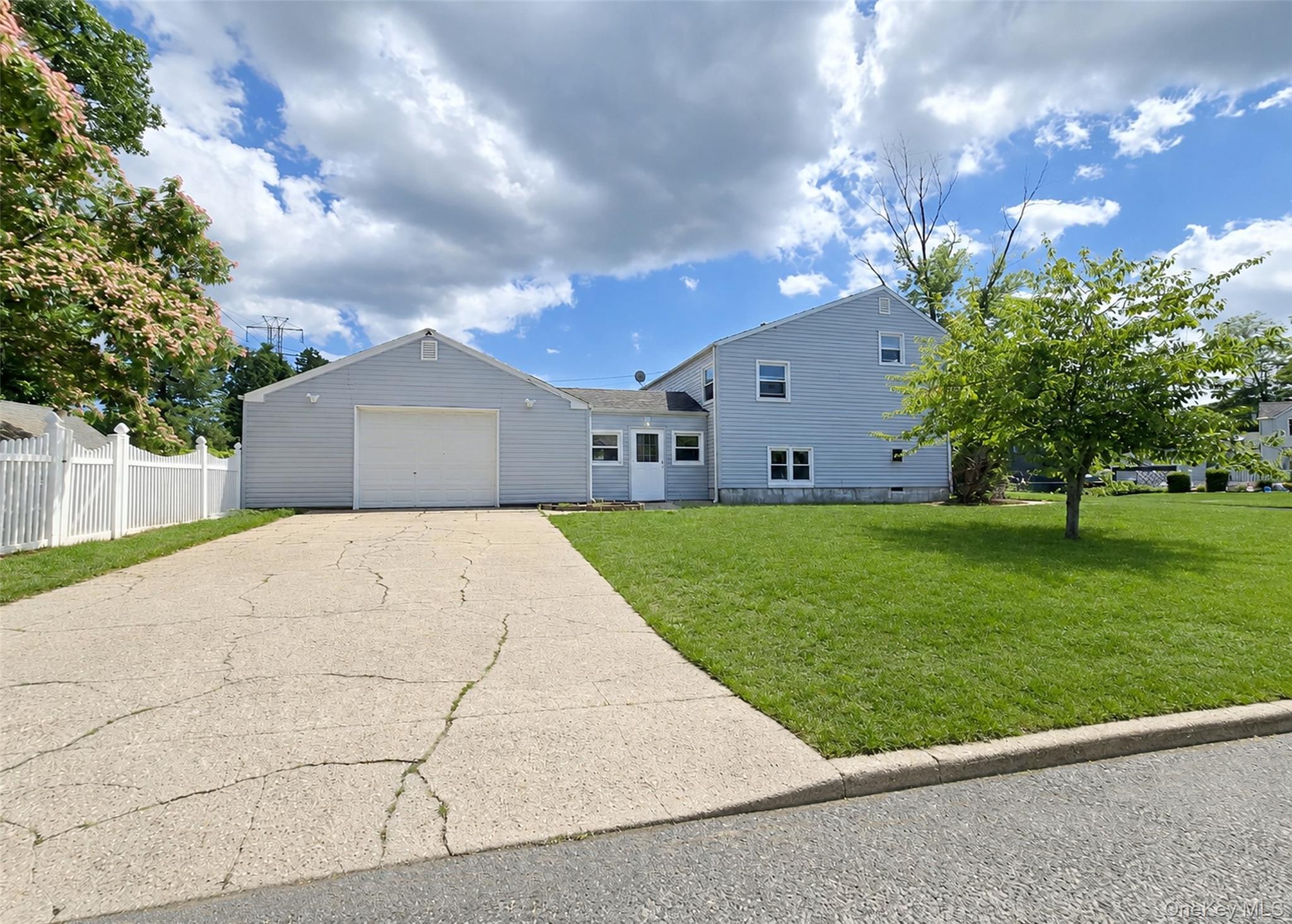 290 Eastwood Boulevard – For Sale photo 23