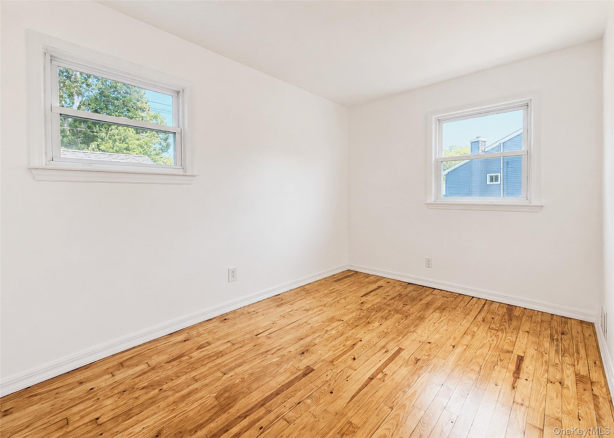 290 Eastwood Boulevard – For Sale photo 16