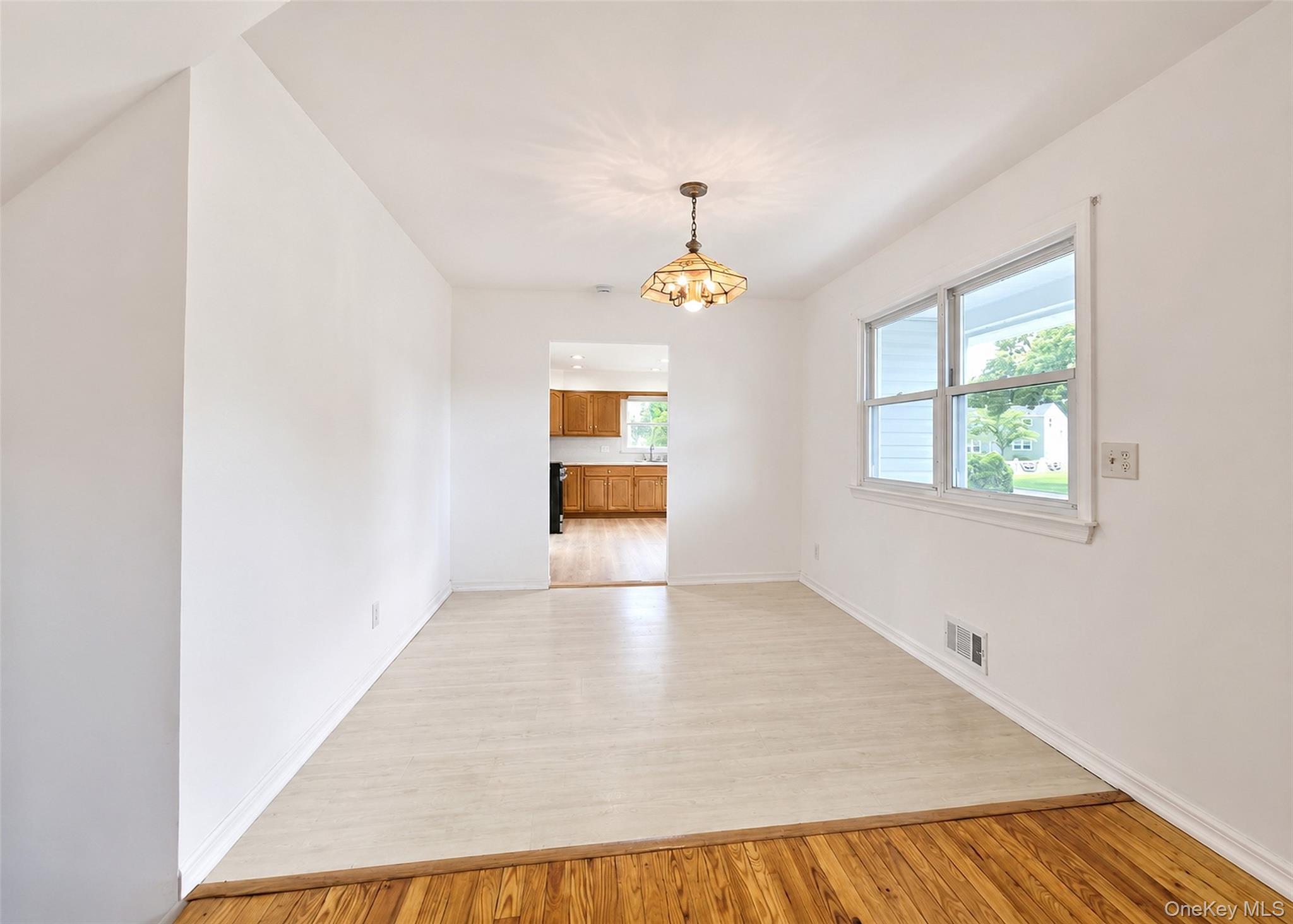 290 Eastwood Boulevard – For Sale photo 8