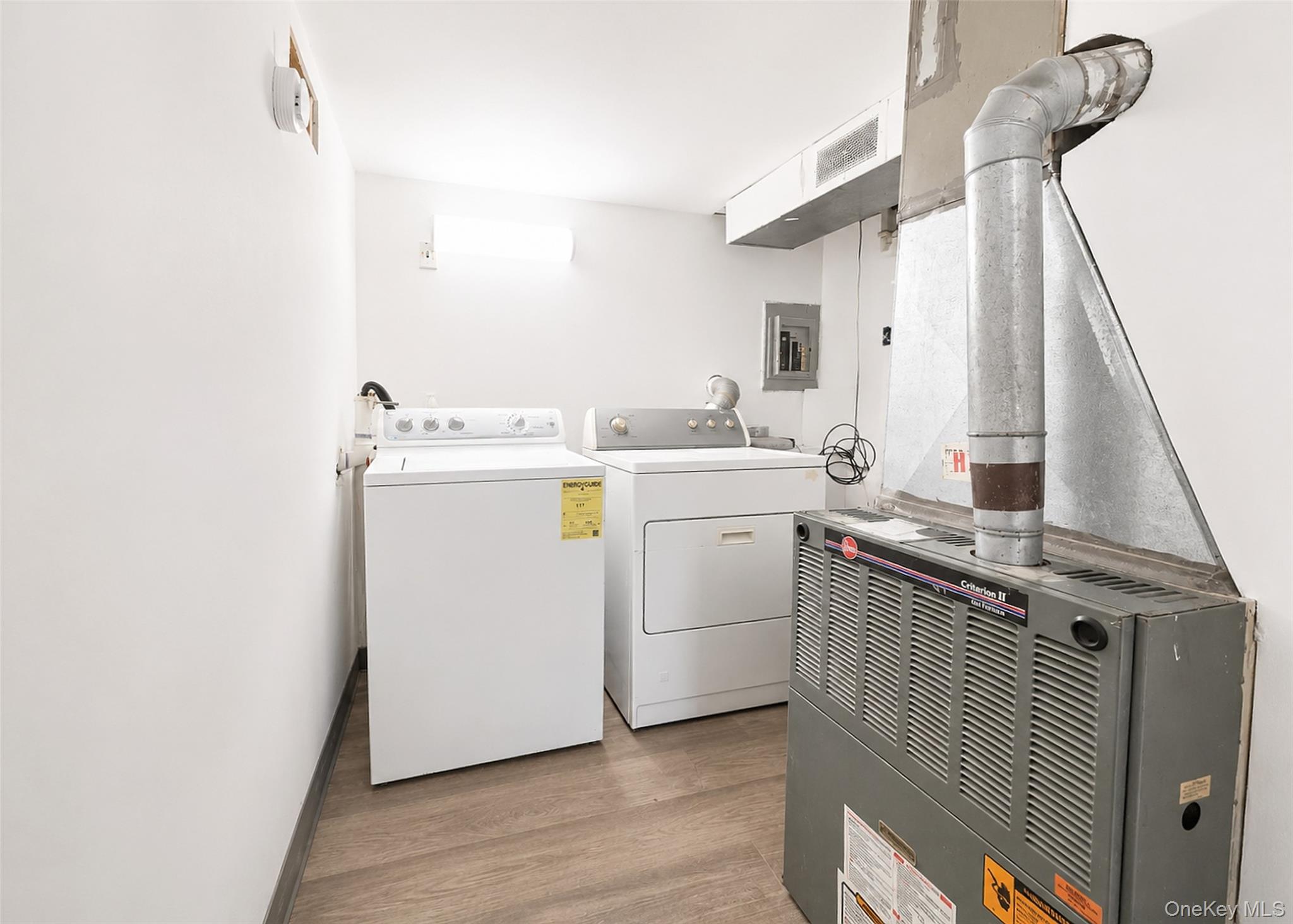 290 Eastwood Boulevard – For Sale photo 22