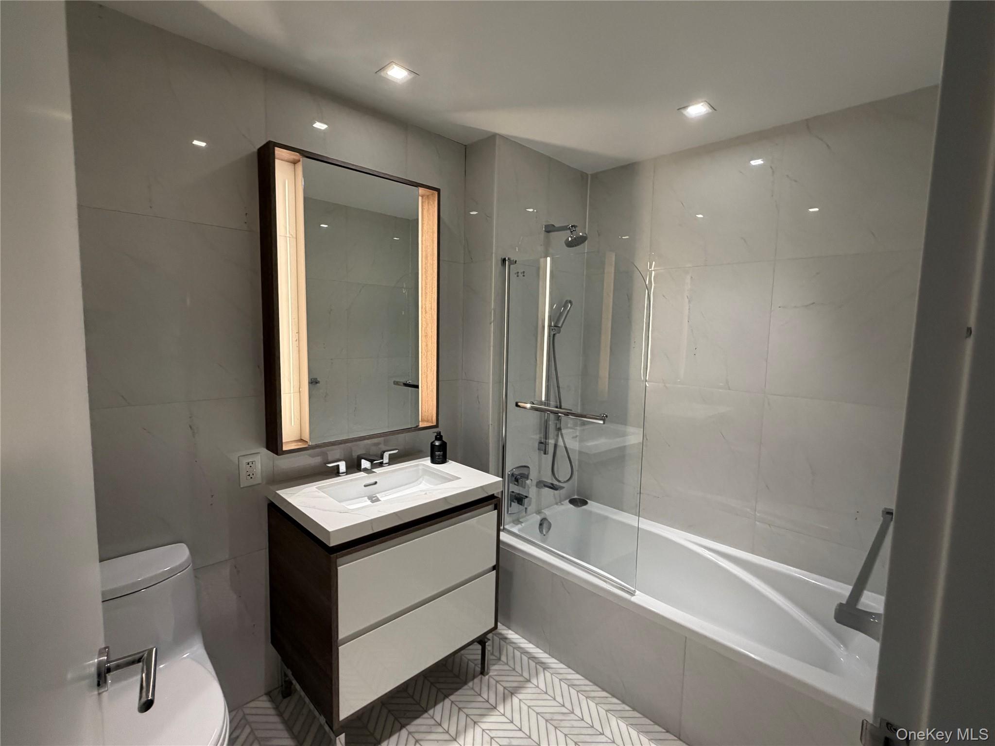 505 W 43rd Street, Unit 6L photo 8