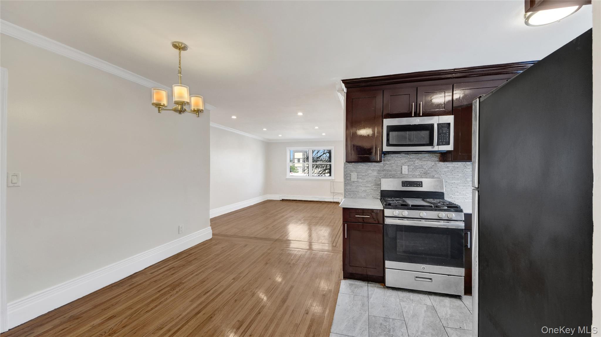 4392 Carpenter apt #2 Avenue – For Rent photo 5