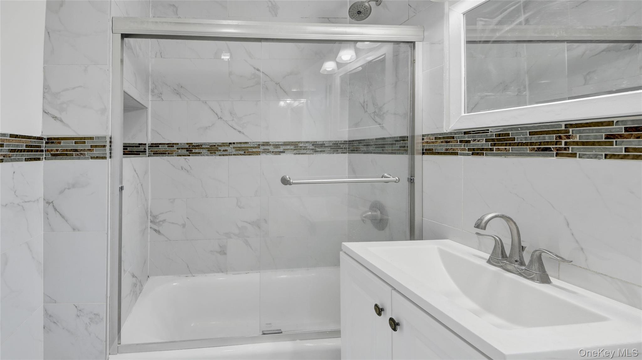 4392 Carpenter apt #2 Avenue – For Rent photo 14