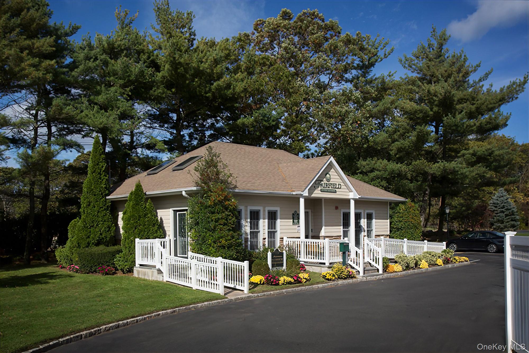 655 Belle Terre Road, Unit 21