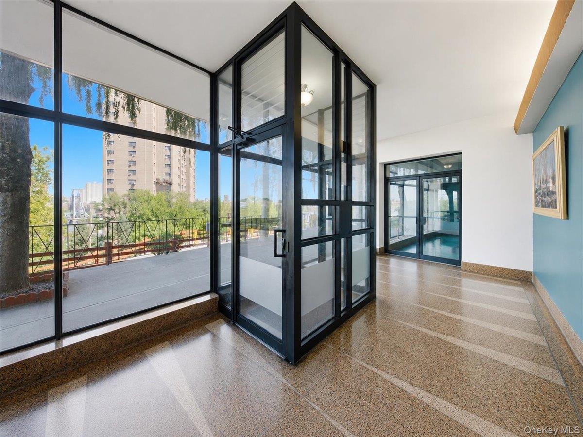 2630 Kingsbridge Terrace, Unit 3A photo 16