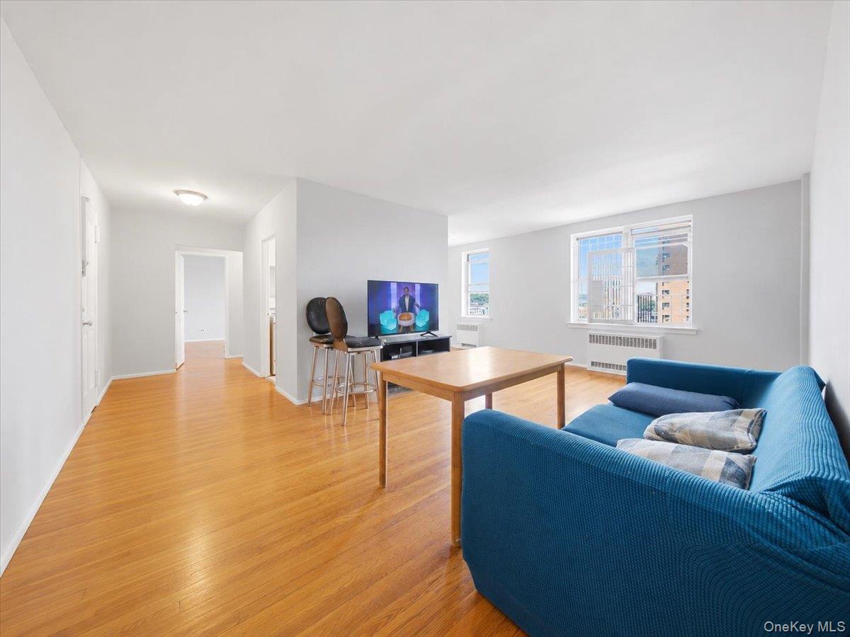2630 Kingsbridge Terrace, Unit 3A
