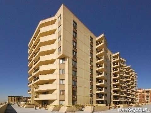360 Shore Road, Unit 2G