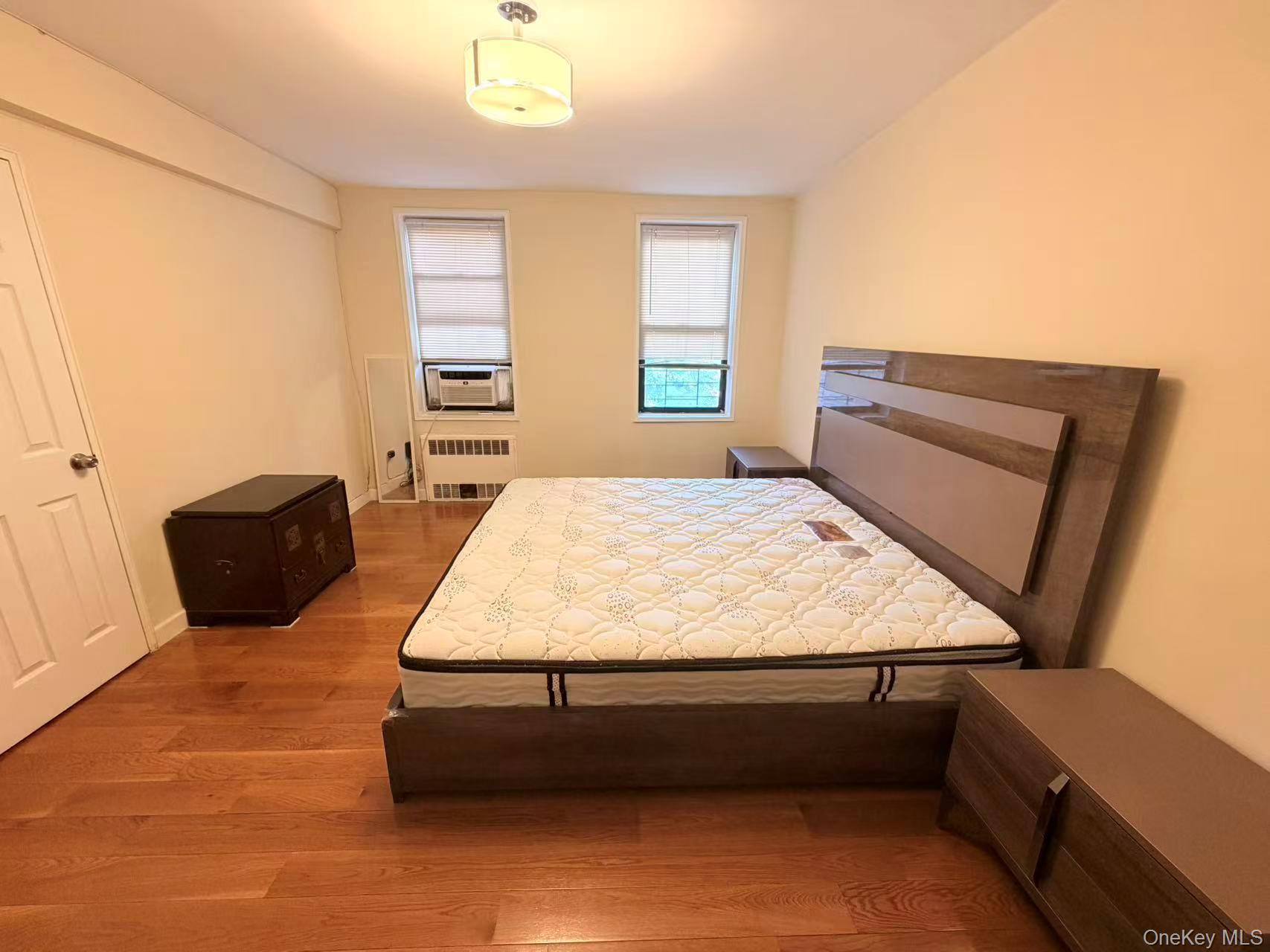 85-14 Broadway, Unit 3L photo 9